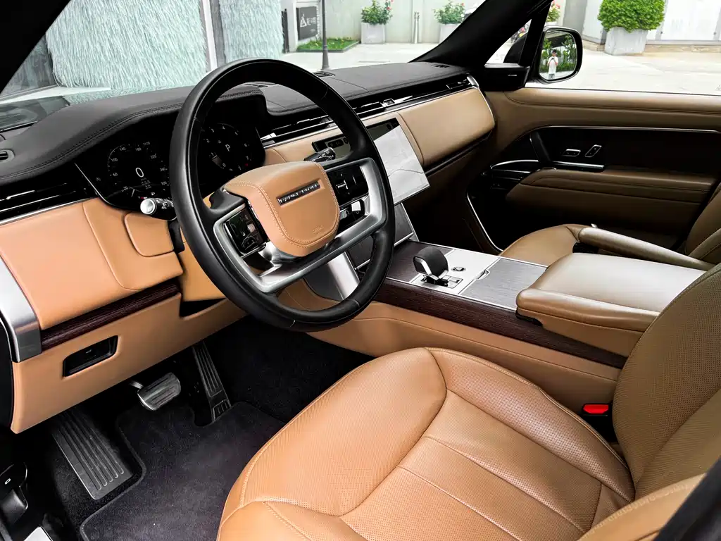 Land Rover Range Rover 2024 — фото 11