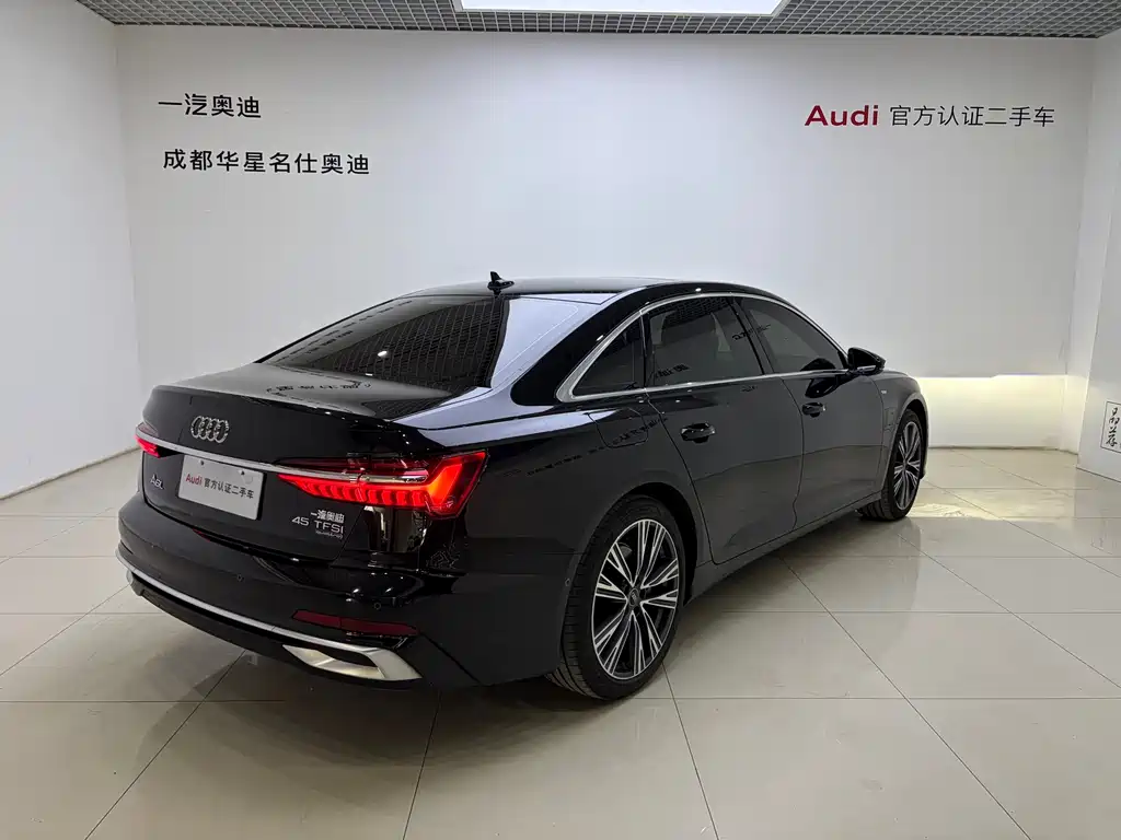 Audi A6L 2025 — фото 4