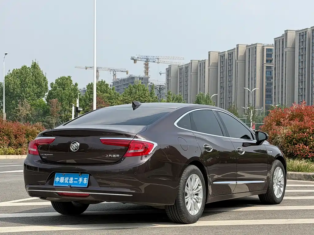 Buick LaCrosse 2016 — фото 17