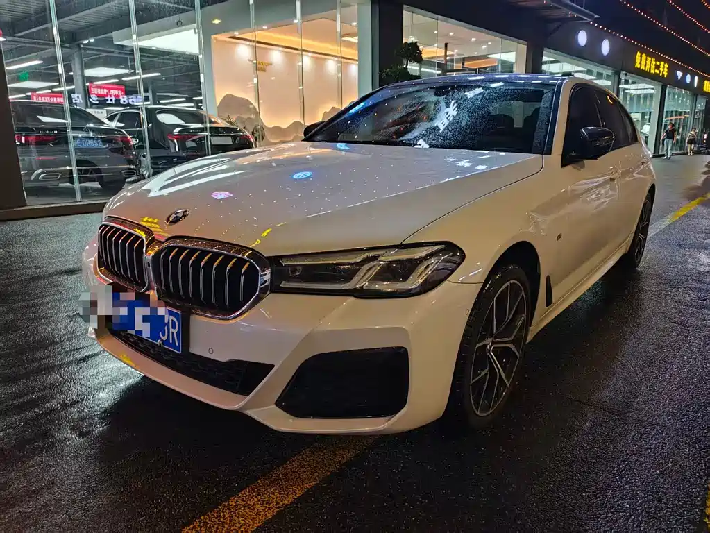 BMW 5 Series 2023