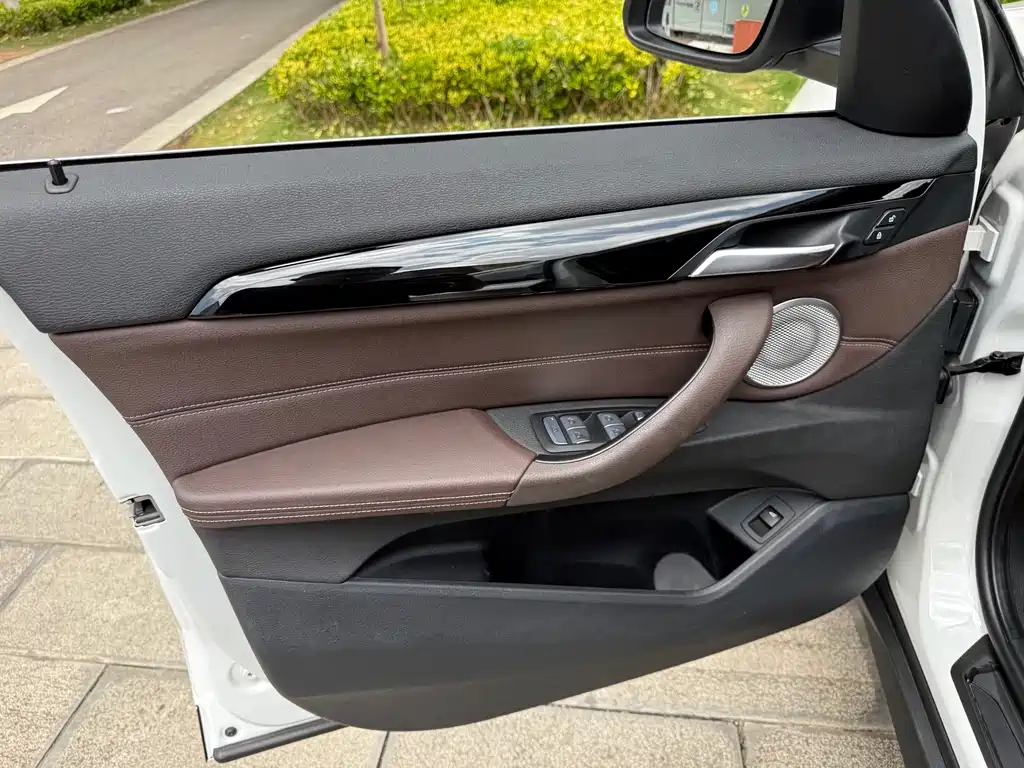 BMW X1 2021 — фото 17