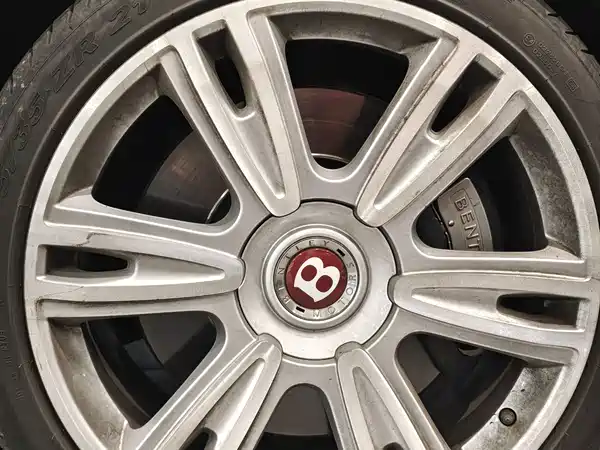 Bentley Flying Spur 2017
