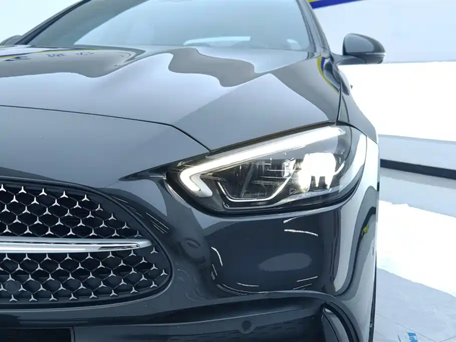 Mercedes-Benz C-Class 2023