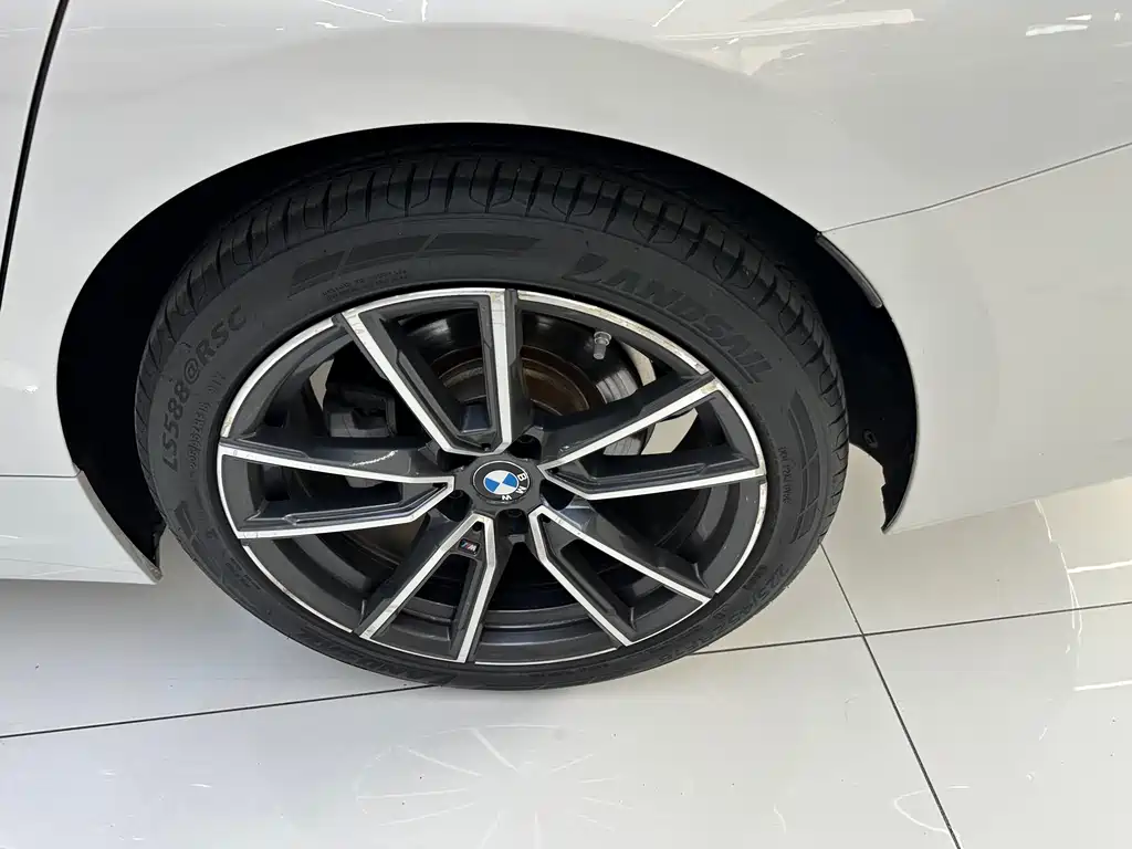 BMW 3 Series 2021 — фото 16