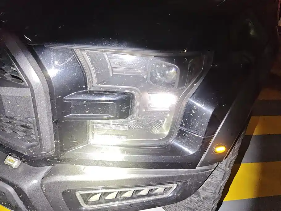 Ford F-150 Raptor 2018