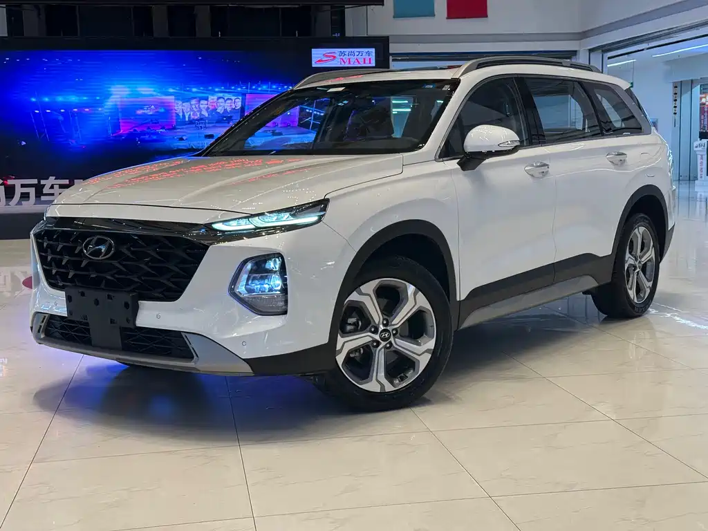 Hyundai Santa Fe 2023