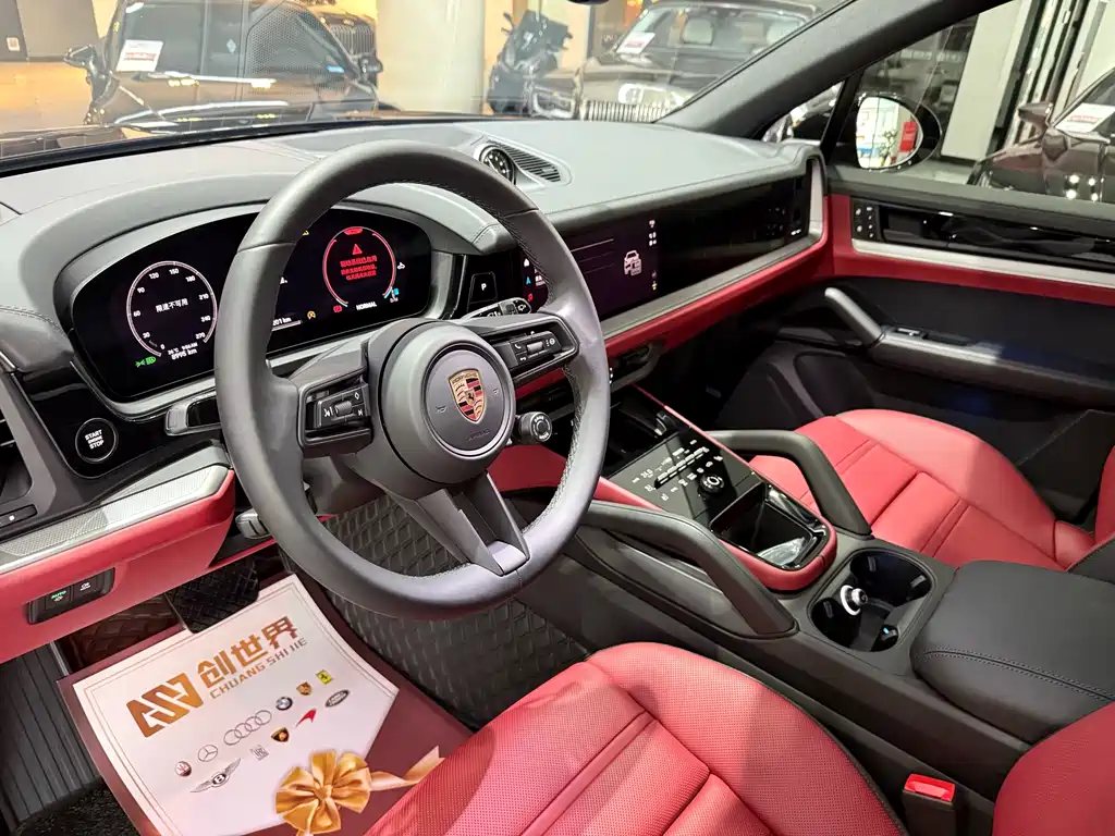 Porsche Cayenne 2025