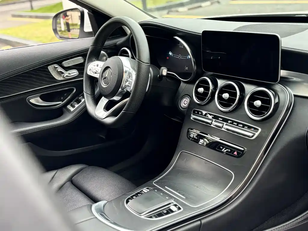 Mercedes-Benz C-Class 2020 — фото 11