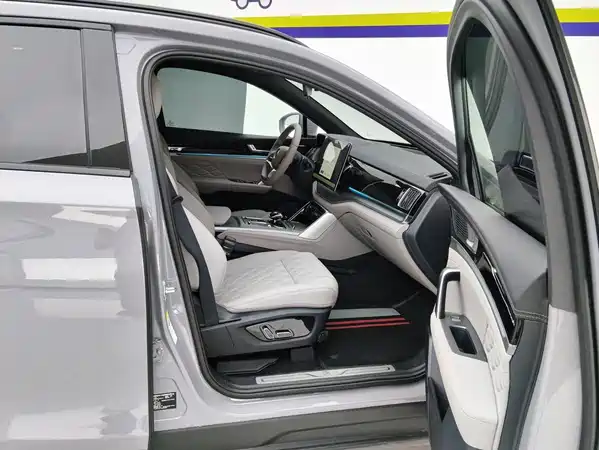 BYD Tang New Energy 2025