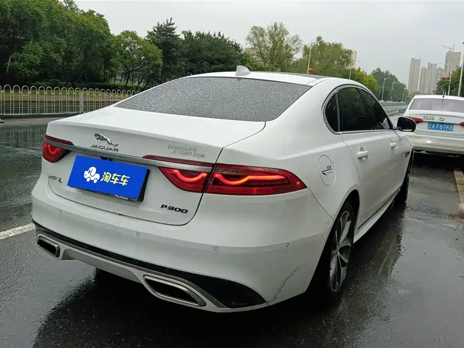 Jaguar XFL 2024 — фото 3