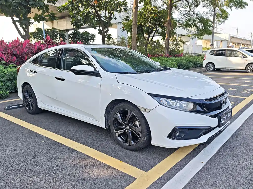 Honda Civic 2020 — фото 3