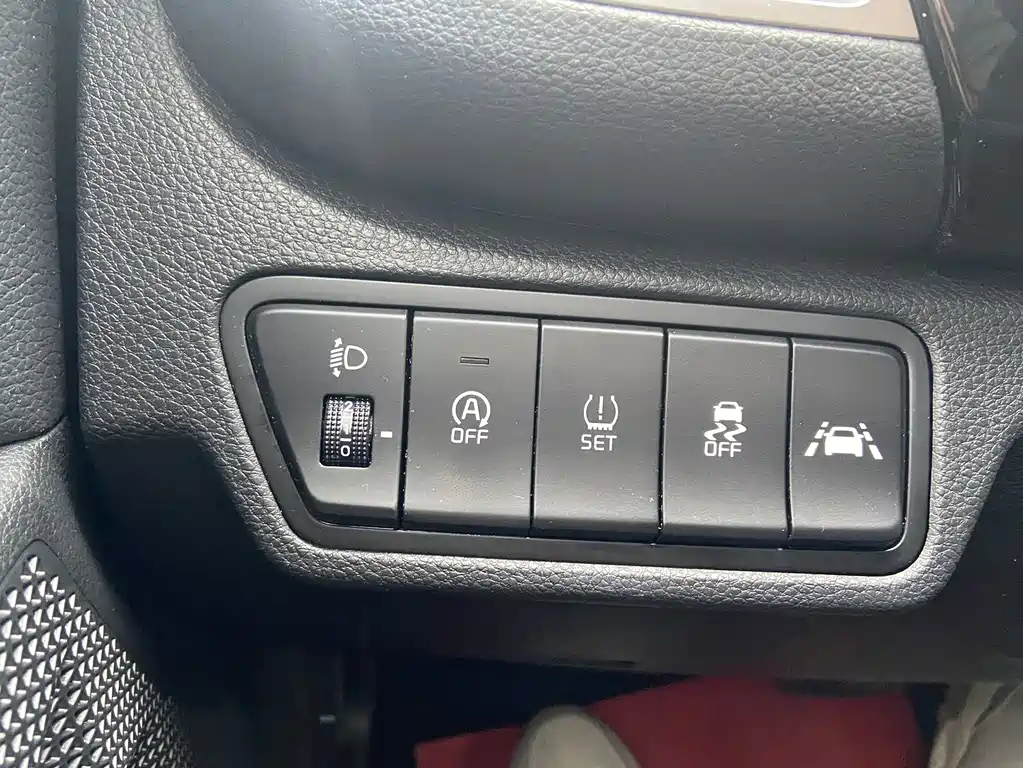 Kia KX3 2022 — фото 13