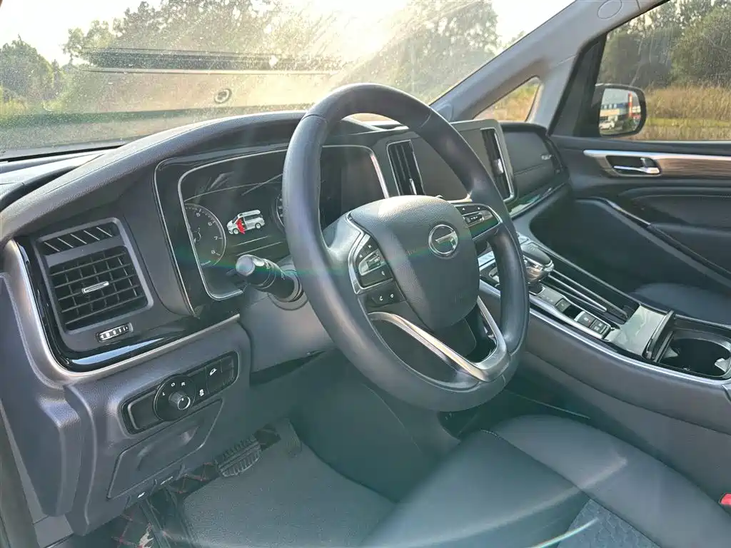 GAC Motor Trumpchi M8 2022 — фото 14
