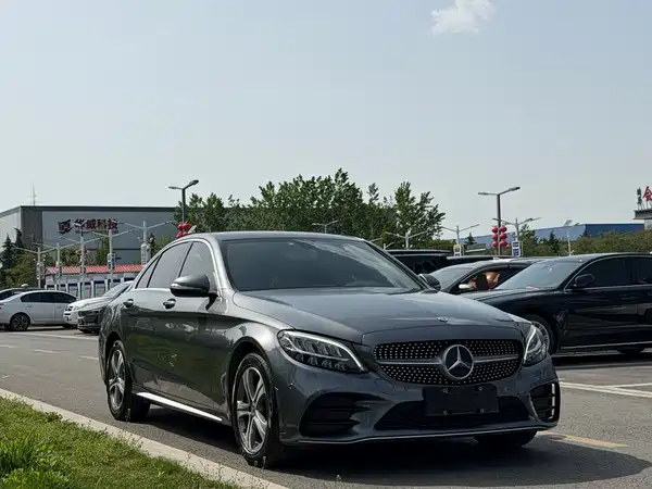 Mercedes-Benz C-Class 2019