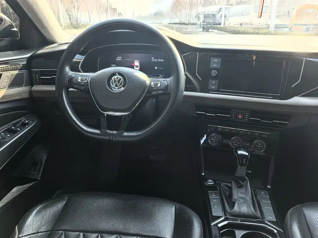 Volkswagen Passat 2020 — фото 13