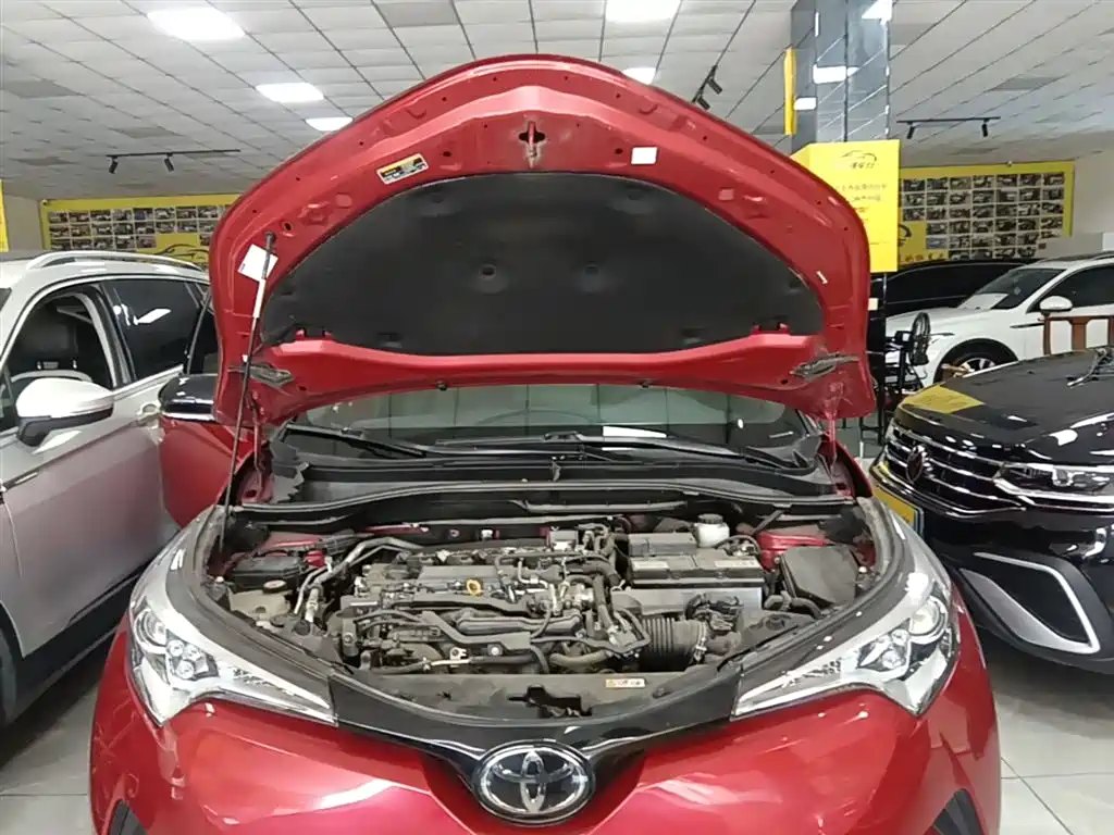 Toyota C-HR 2021 — фото 19