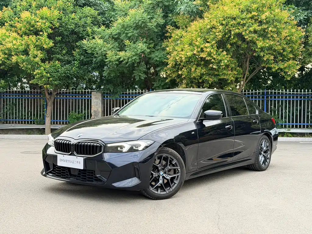 BMW 3 Series 2025 — фото 1