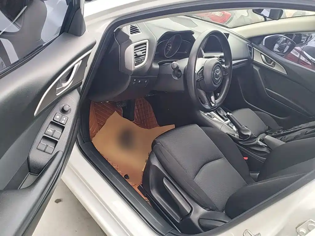 Mazda 3 Angkesela 2019 — фото 16