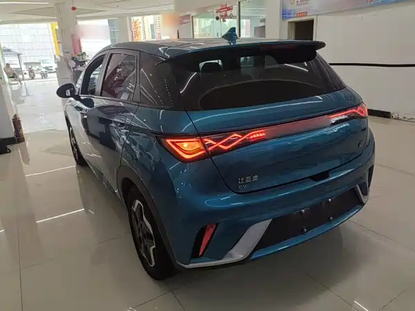 BYD Dolphin 2023