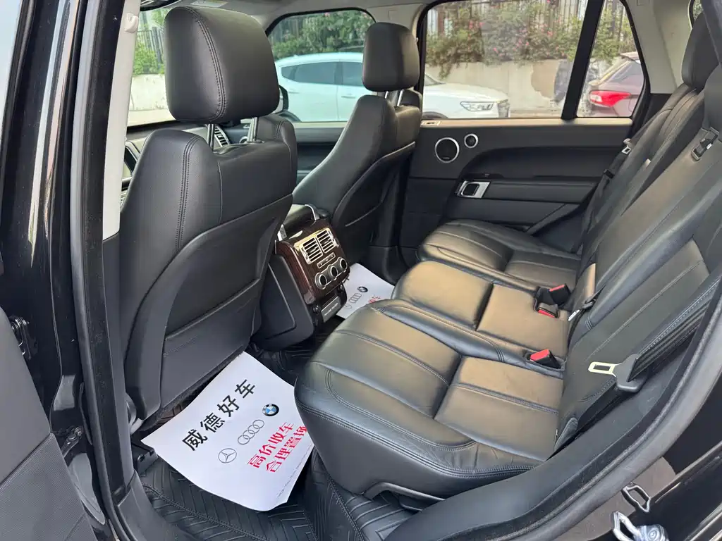 Land Rover Range Rover 2018 — фото 10