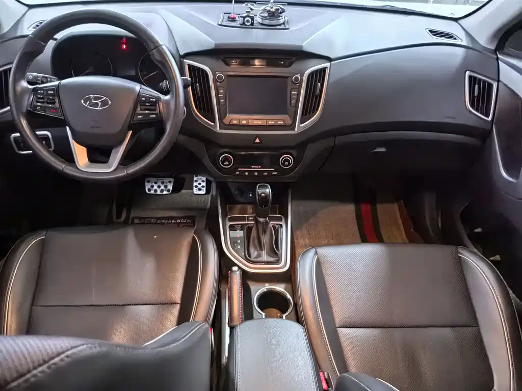 Hyundai ix25 2016 — фото 8