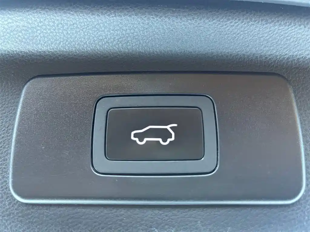 Subaru Forester 2022 — фото 21