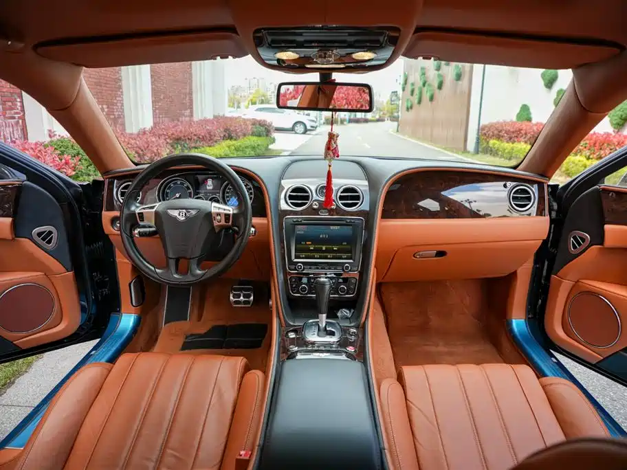 Bentley Flying Spur 2016 — фото 4