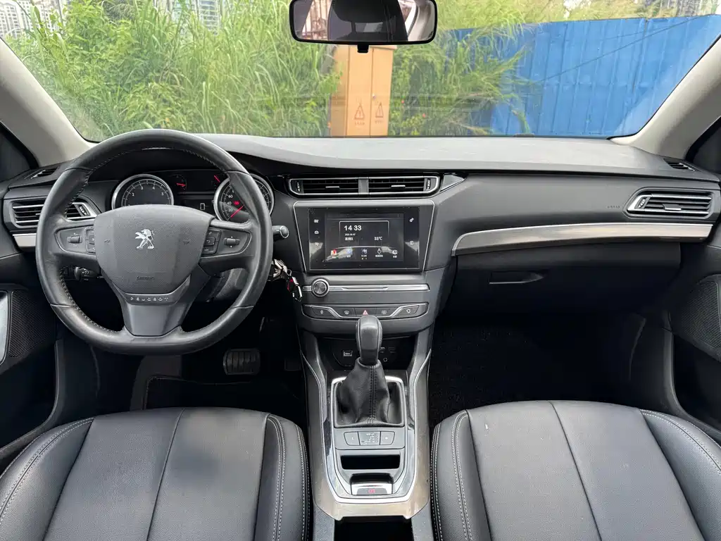 Peugeot 408 2015 — фото 10