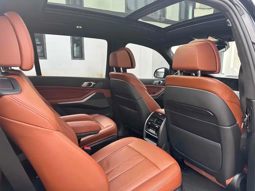 BMW X7 2022 — фото 13
