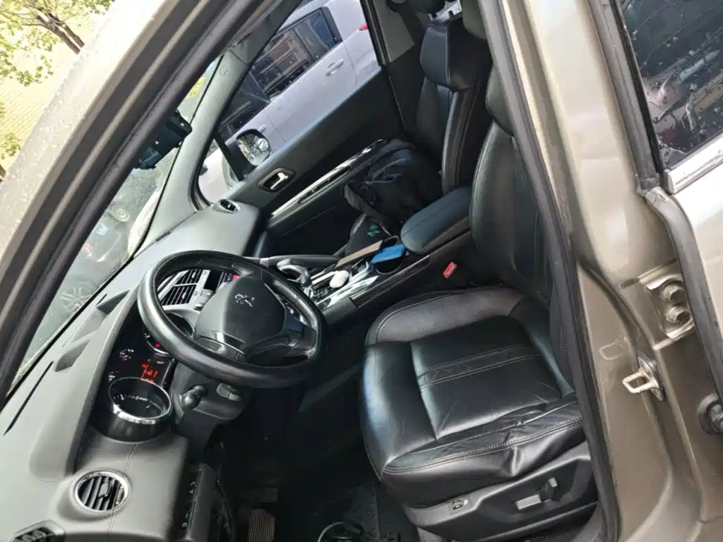 Peugeot 3008 2016 — фото 15
