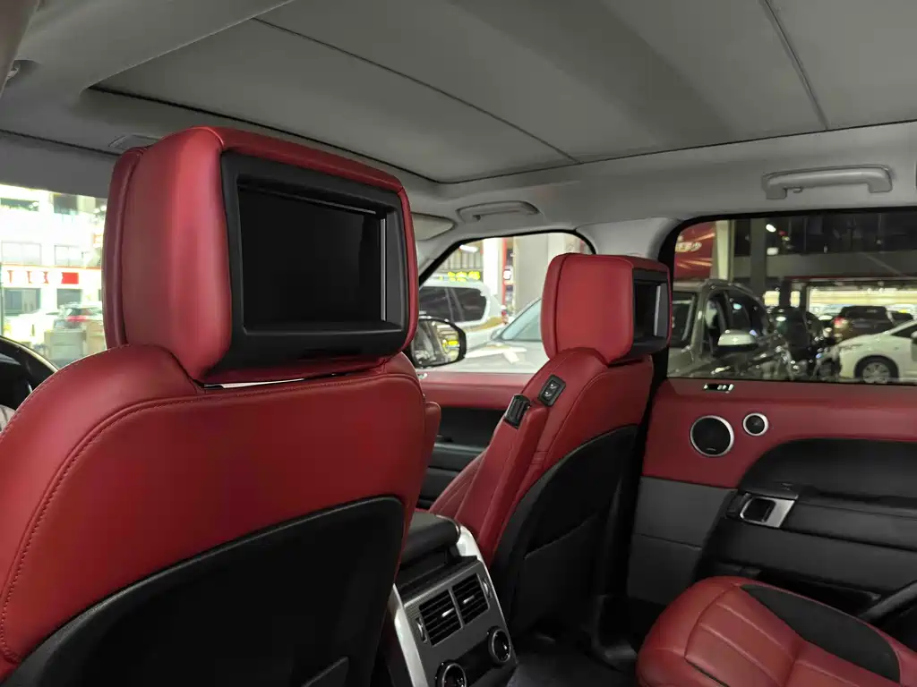 Land Rover Range Rover Sport 2019 — фото 10