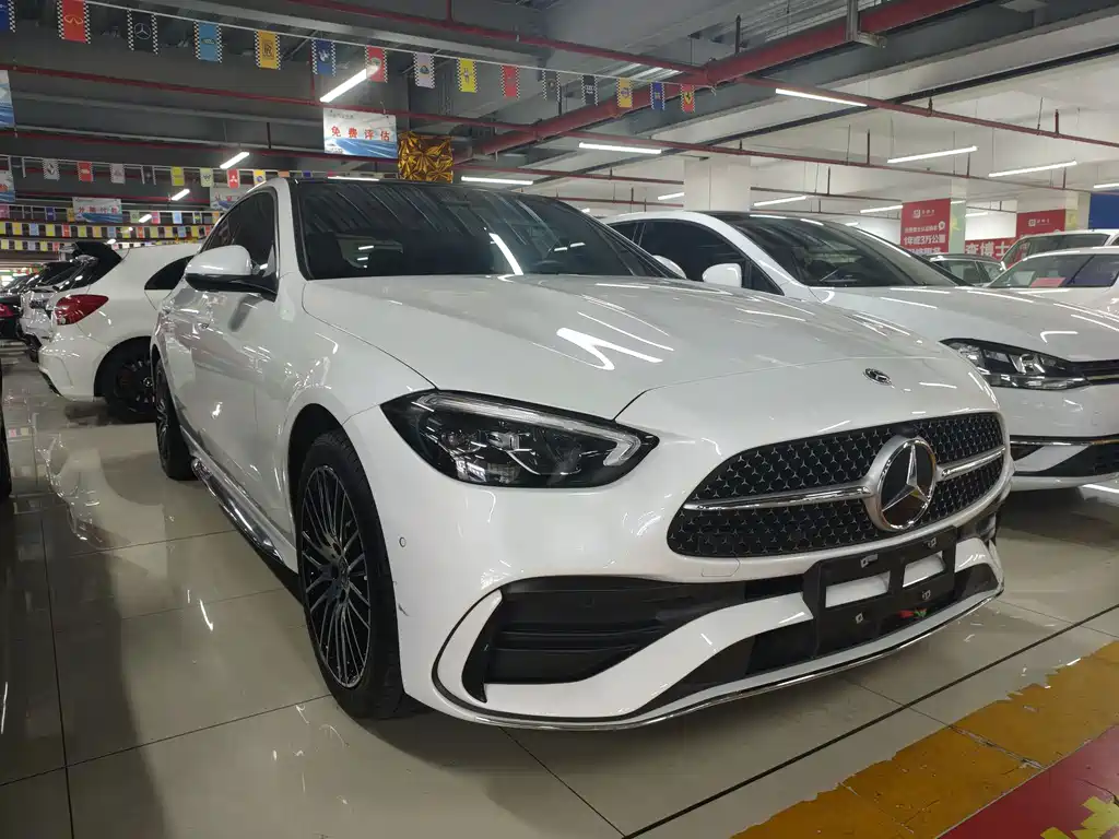 Mercedes-Benz C-Class 2023 — фото 3