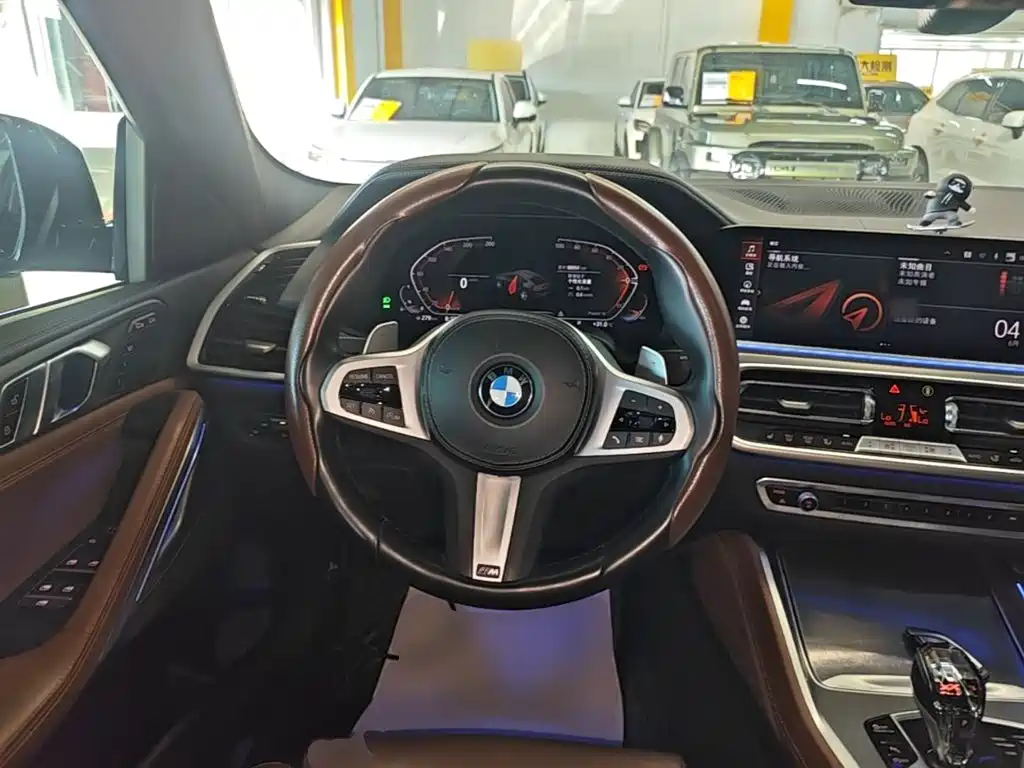BMW X6 2023 — фото 11