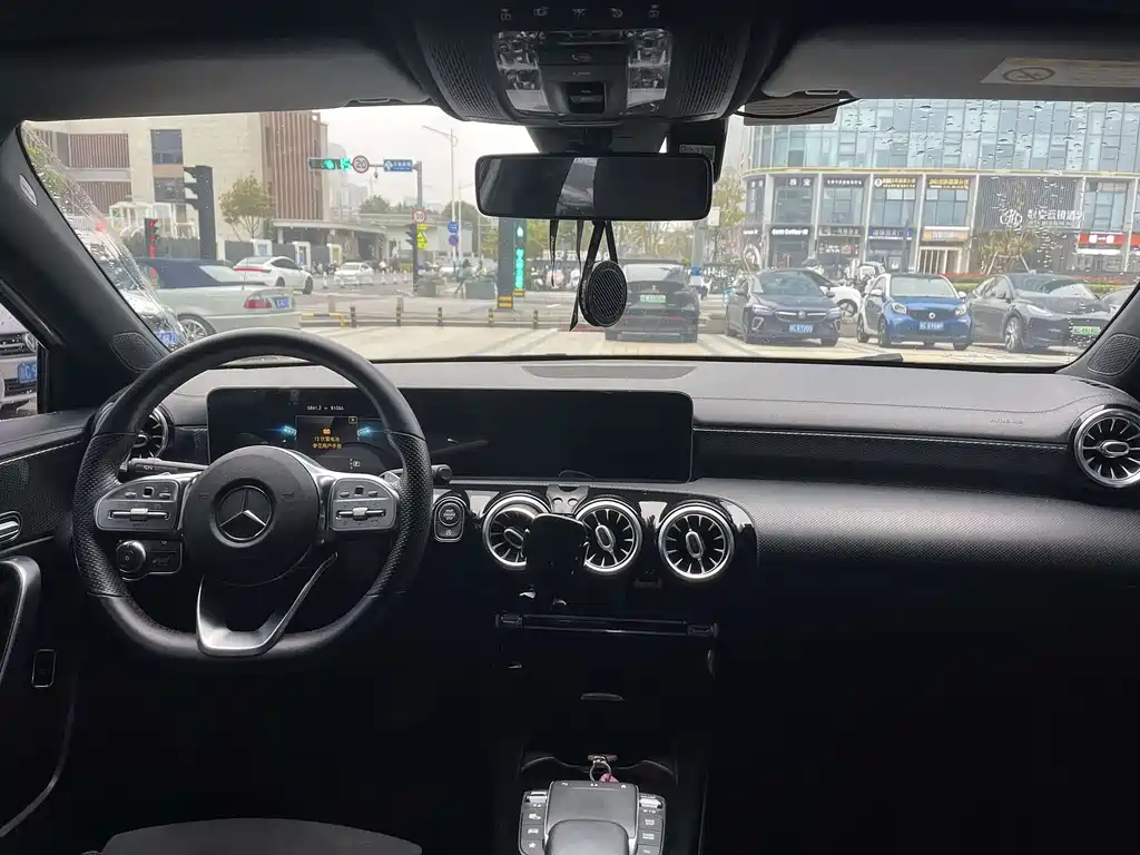 Mercedes-Benz A-Class 2020 — фото 8