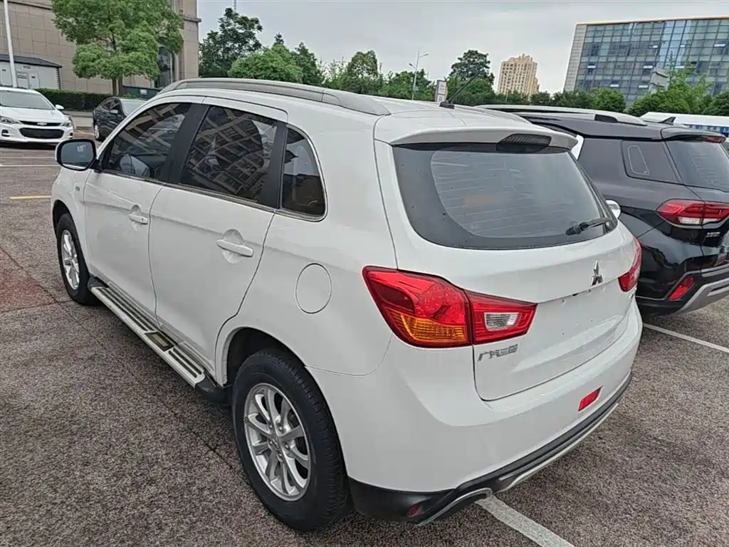 Mitsubishi ASX 2016 — фото 5