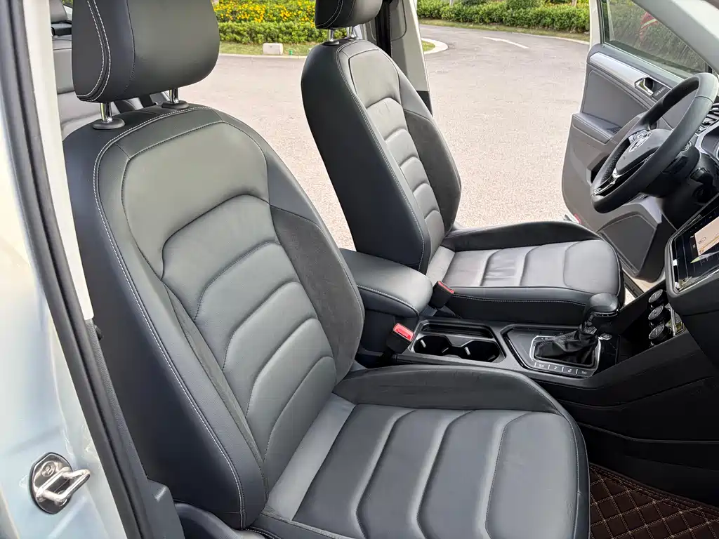 Volkswagen Tiguan L 2020 — фото 14