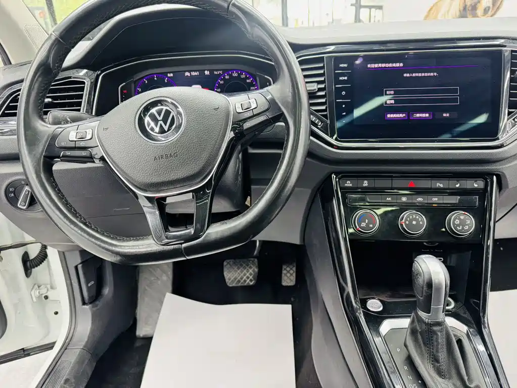 Volkswagen T-Roc 2022 — фото 7