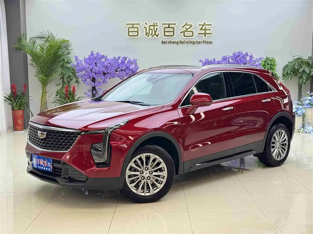 Cadillac XT4 2025 — фото 2