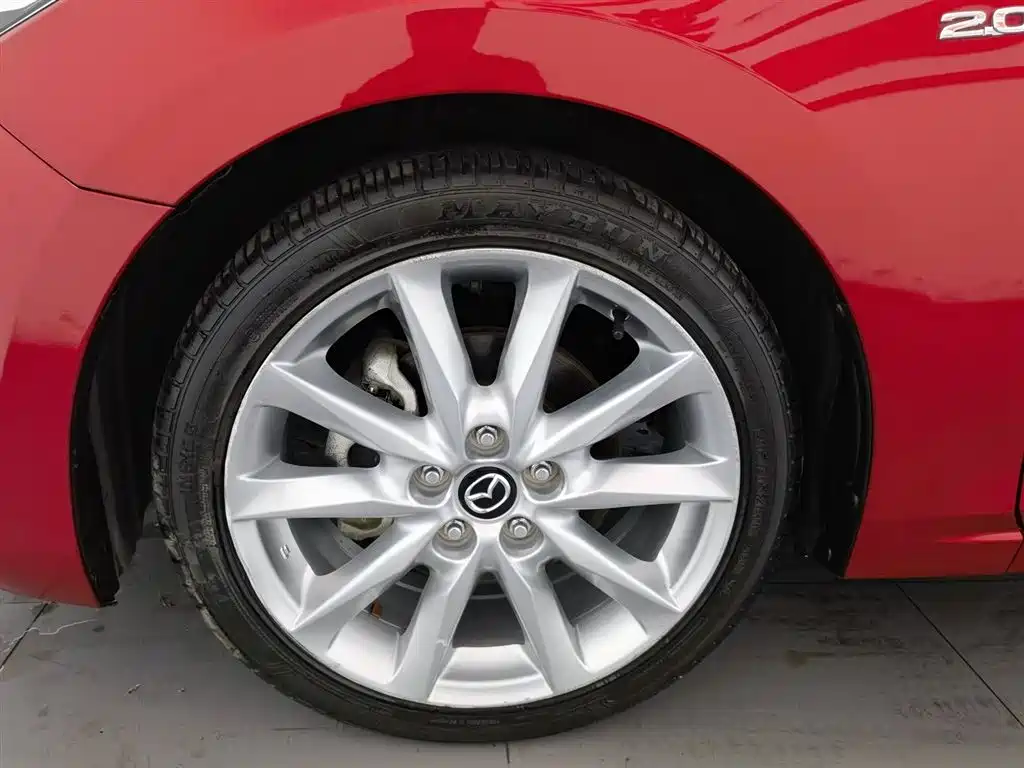 Mazda 3 Axela 2019 — фото 17