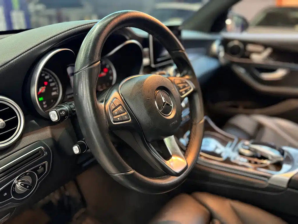 Mercedes-Benz GLC 2019 — фото 14