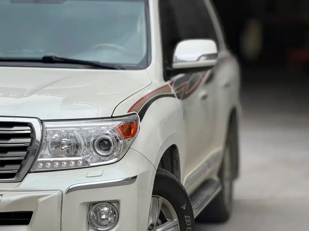 Toyota Land Cruiser 2015 — фото 28