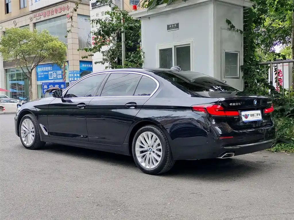 BMW 5 Series 2022