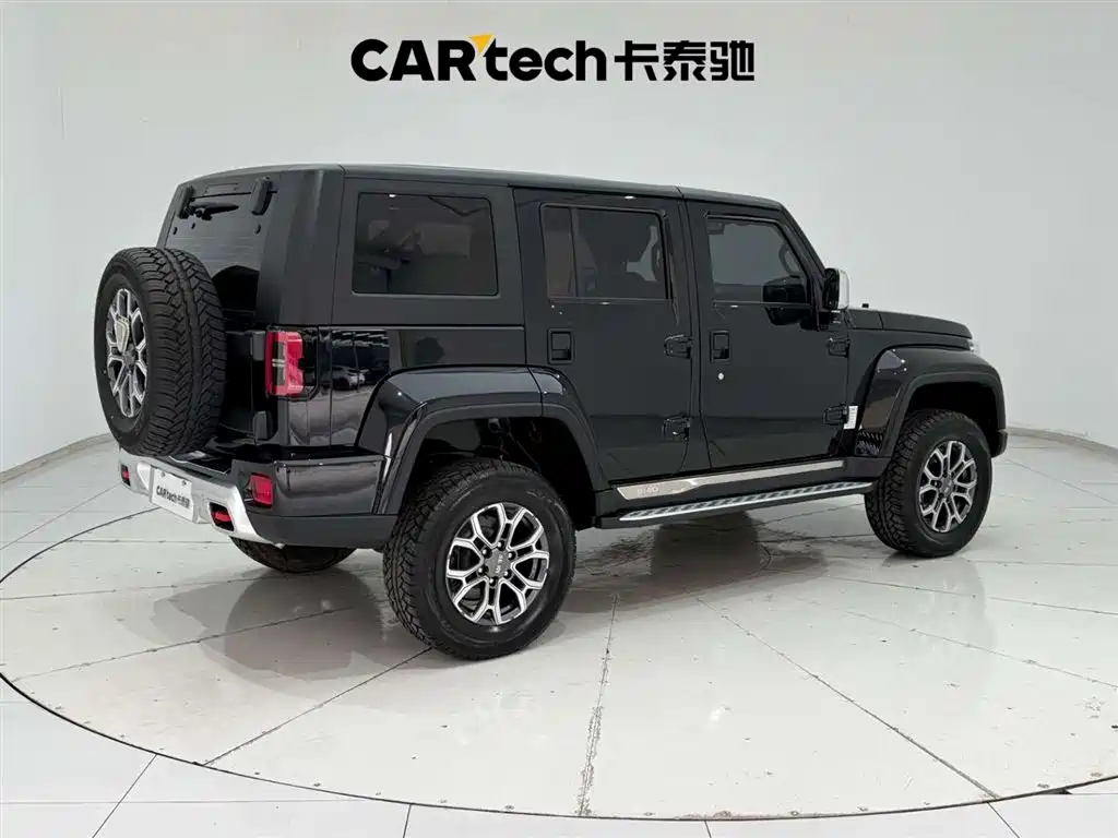 BAIC BJ40 2024 — фото 11