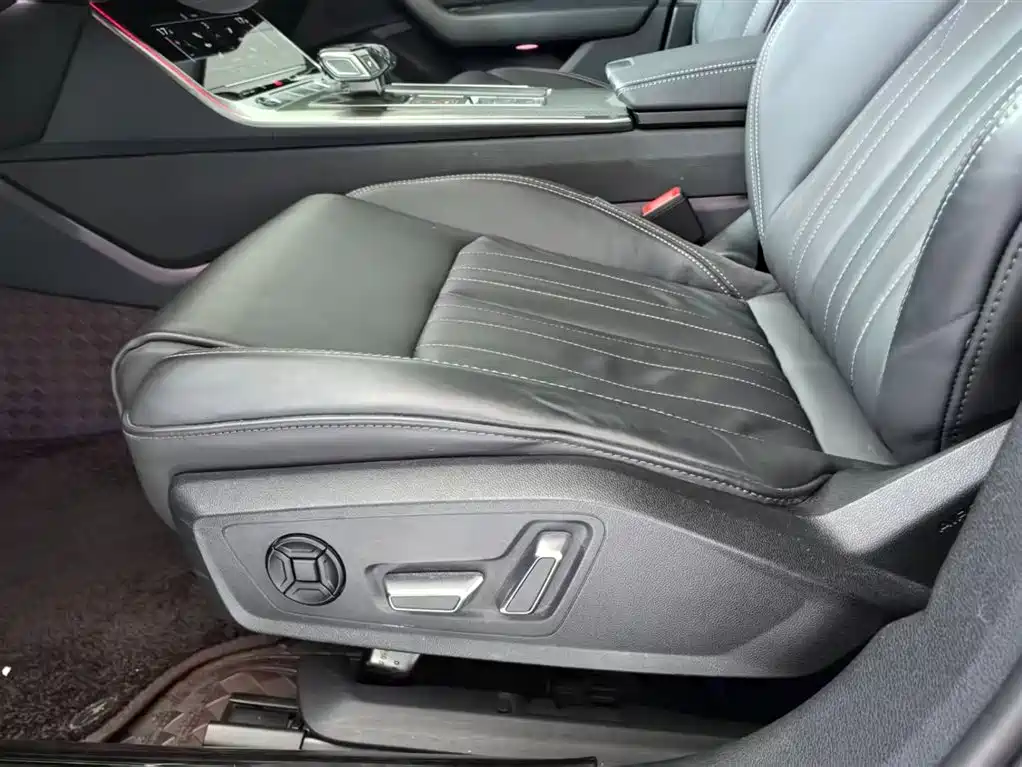 Audi A6L 2023 — фото 12