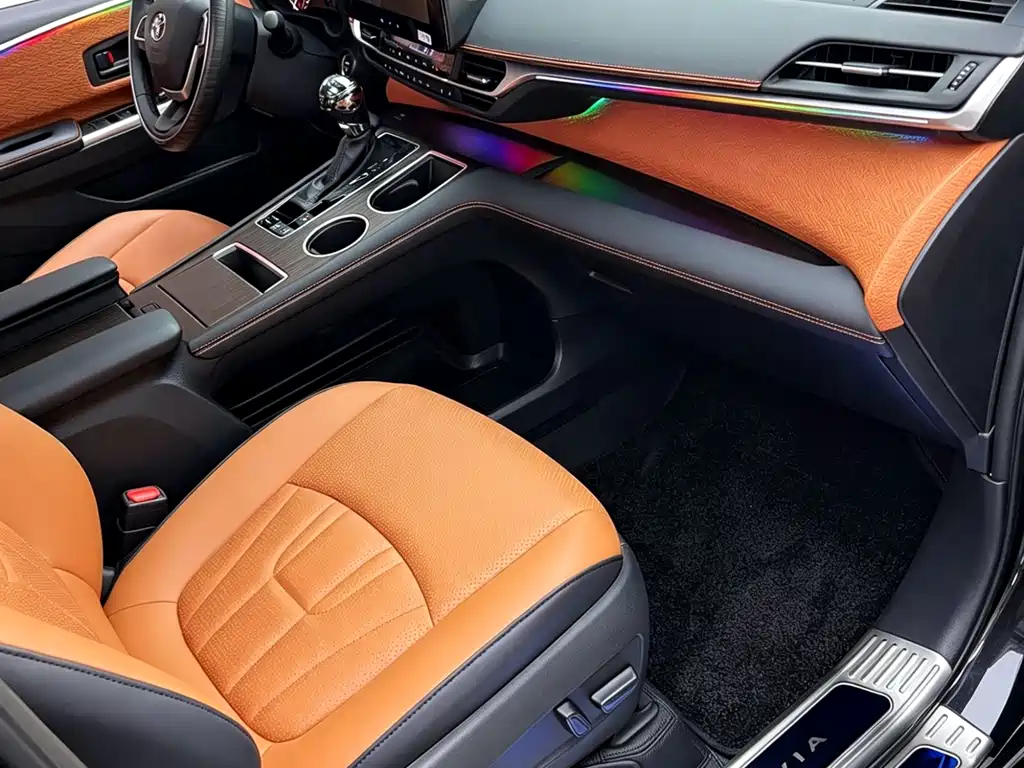 Toyota Granvia — фото 7