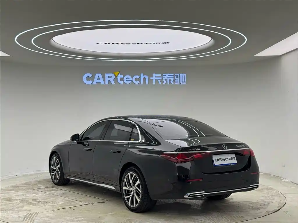 Mercedes-Benz E-Class 2025