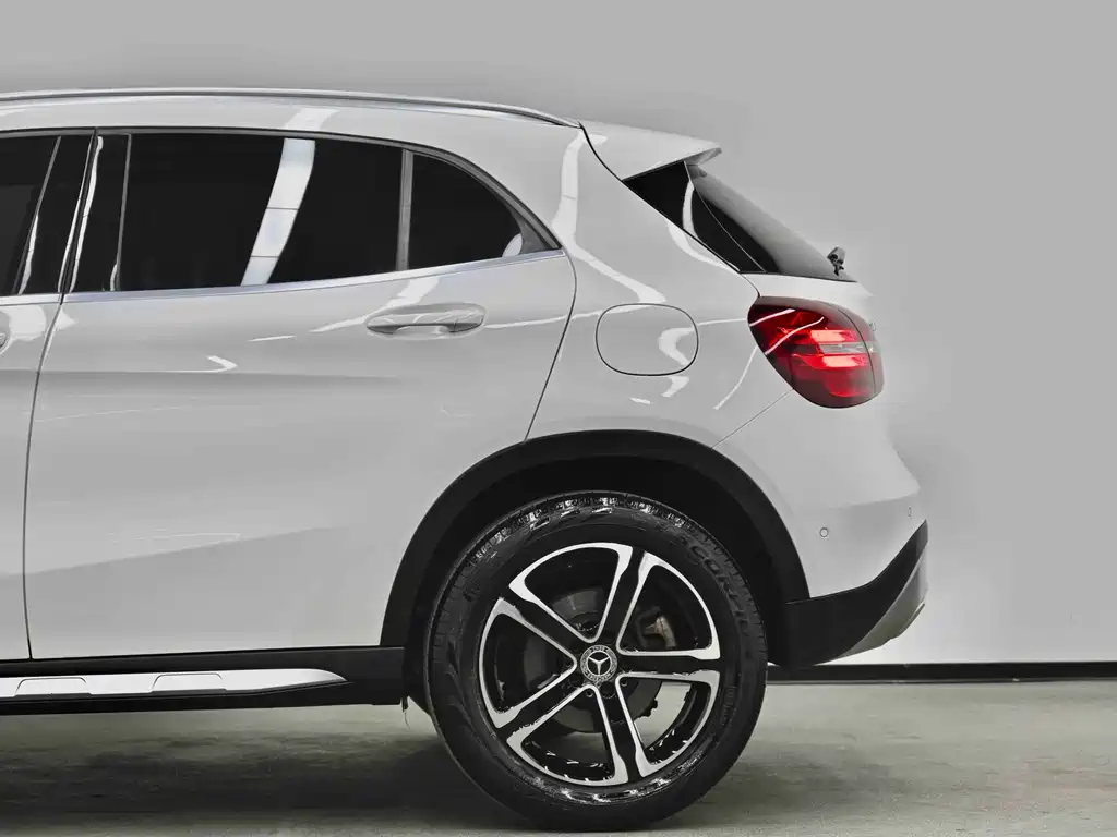 Mercedes-Benz GLA 2019 — фото 22