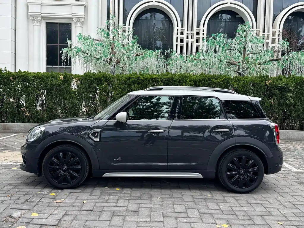 MINI Countryman 2018 — фото 12