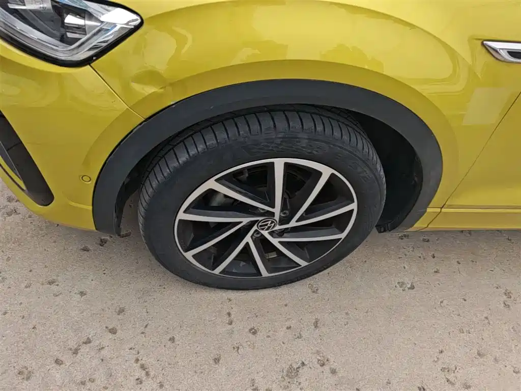 Volkswagen T-Roc 2023 — фото 23