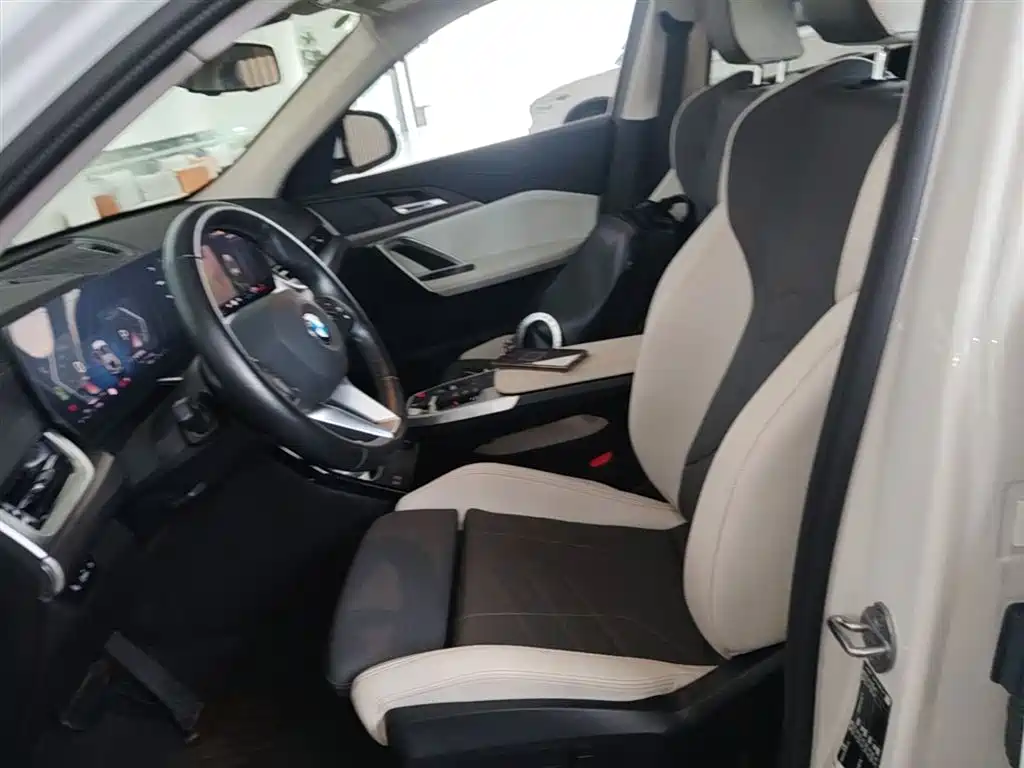 BMW X2 2025 — фото 15